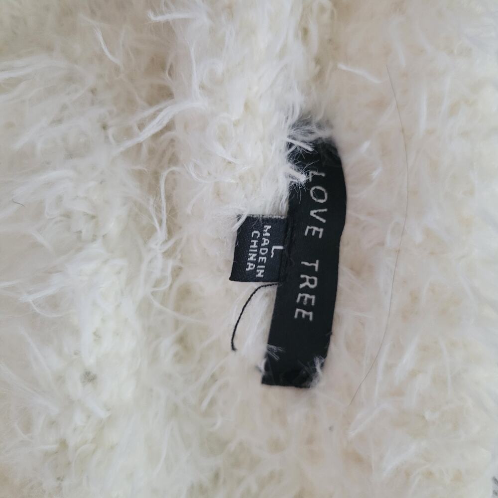 Love Tree White Fluffy Cropped Sweater Women’s Size L | Soft Shag Crewneck - Picture 4 of 9